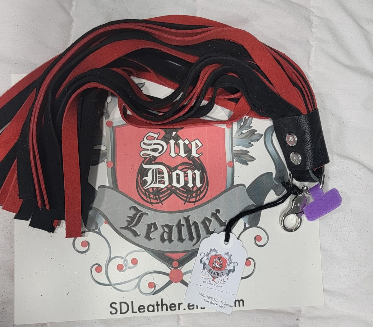 30 Suede tails Black_Red — photograph 1