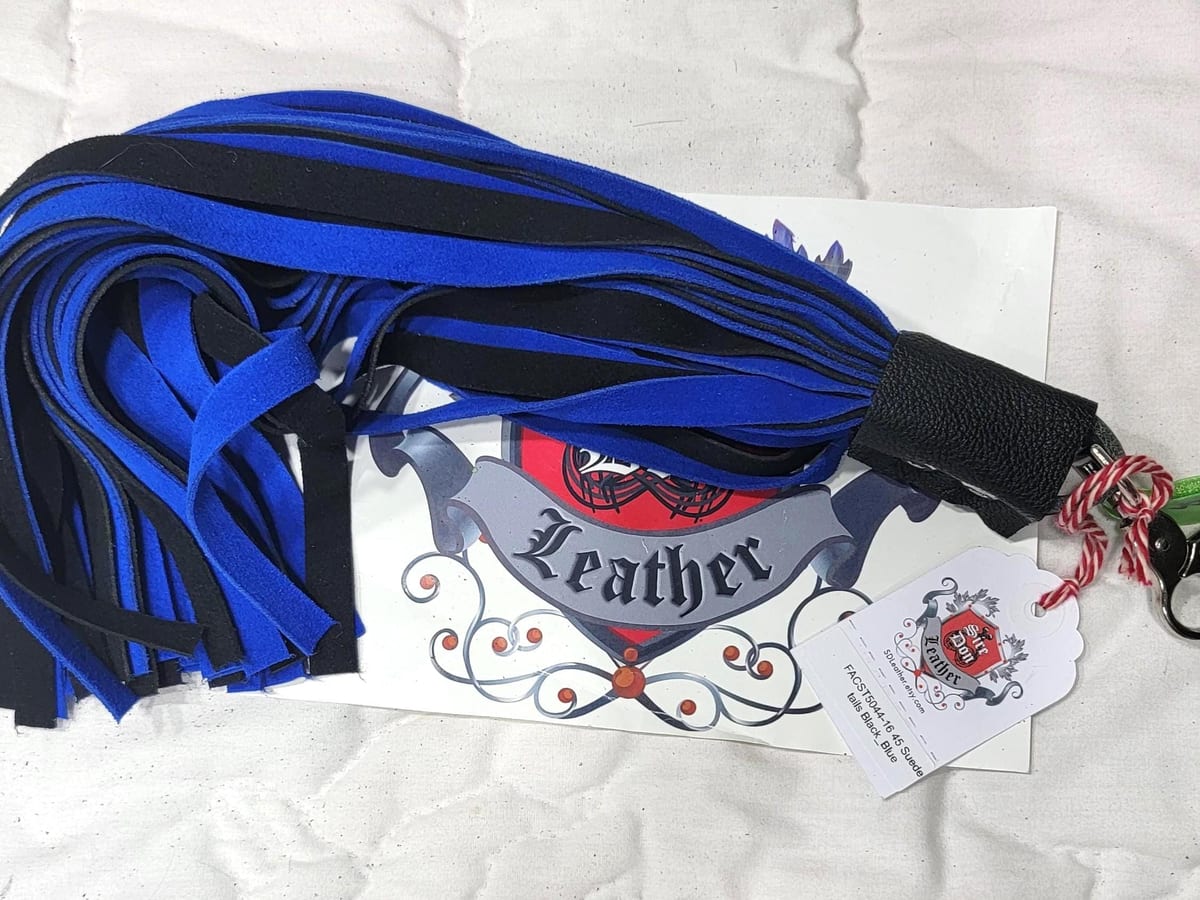 45 Suede tails Black_Blue — photograph 1
