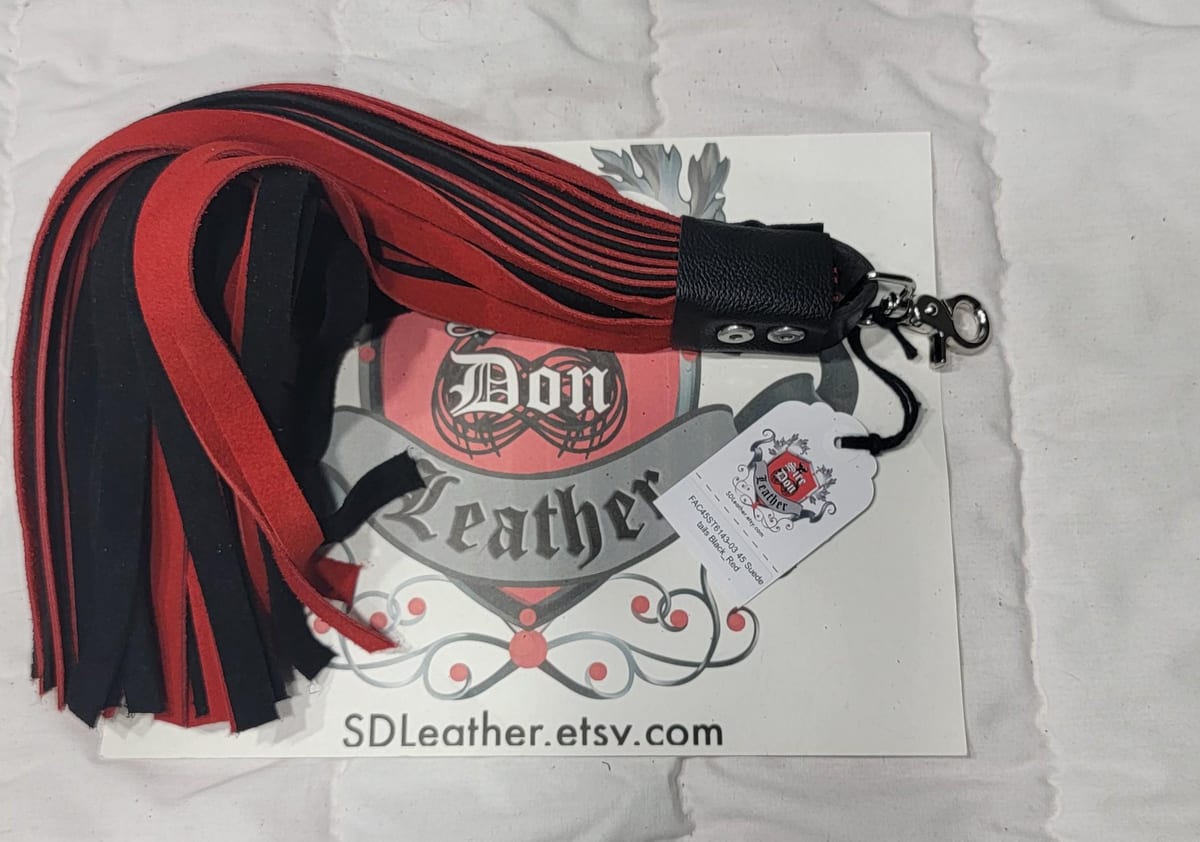45 Suede tails Black_Red — photograph 1