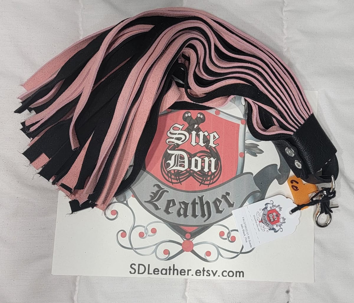 60 Suede tails Black_Pink — photograph 1