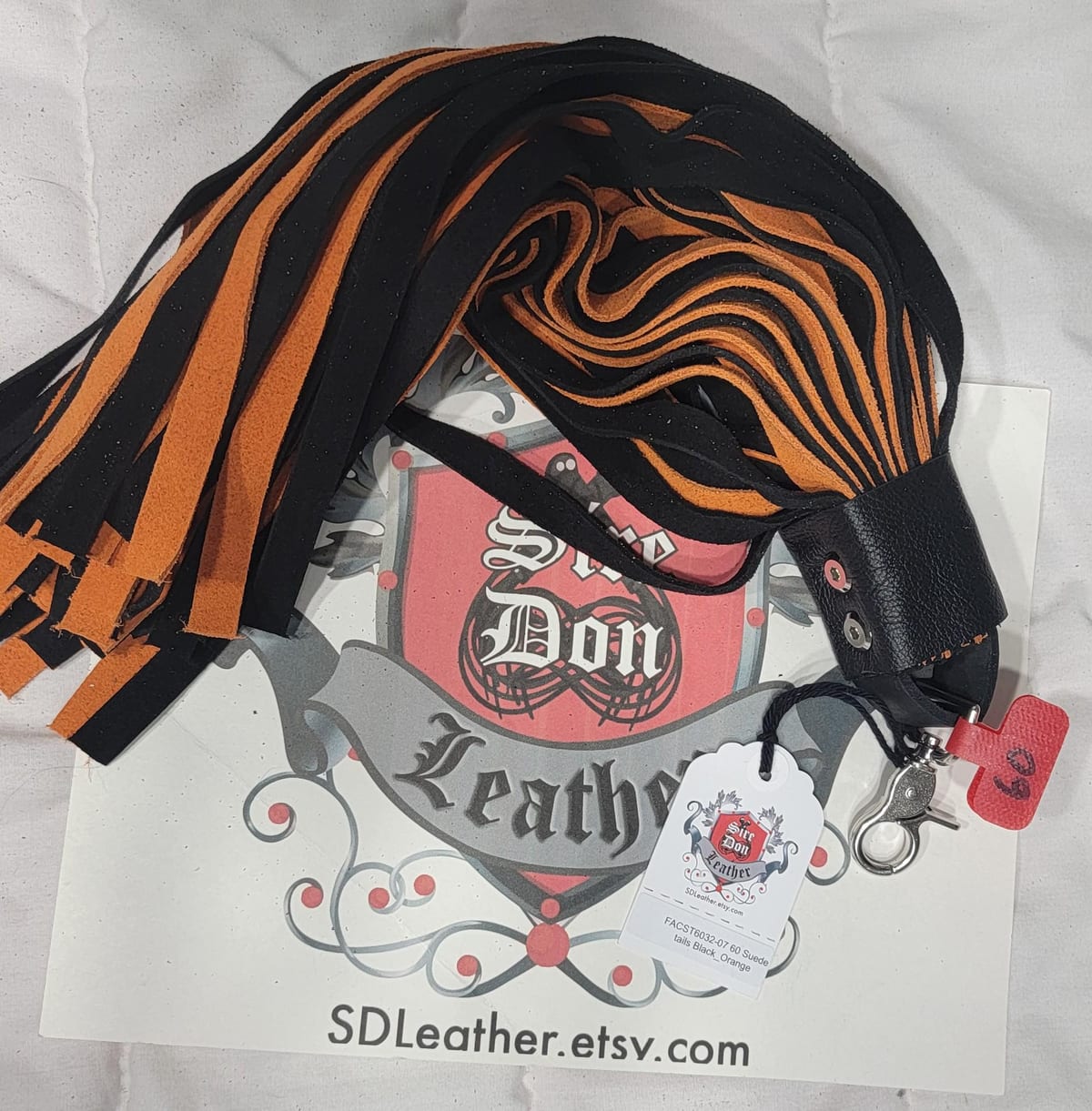 60 Suede tails Black_Orange — photograph 1
