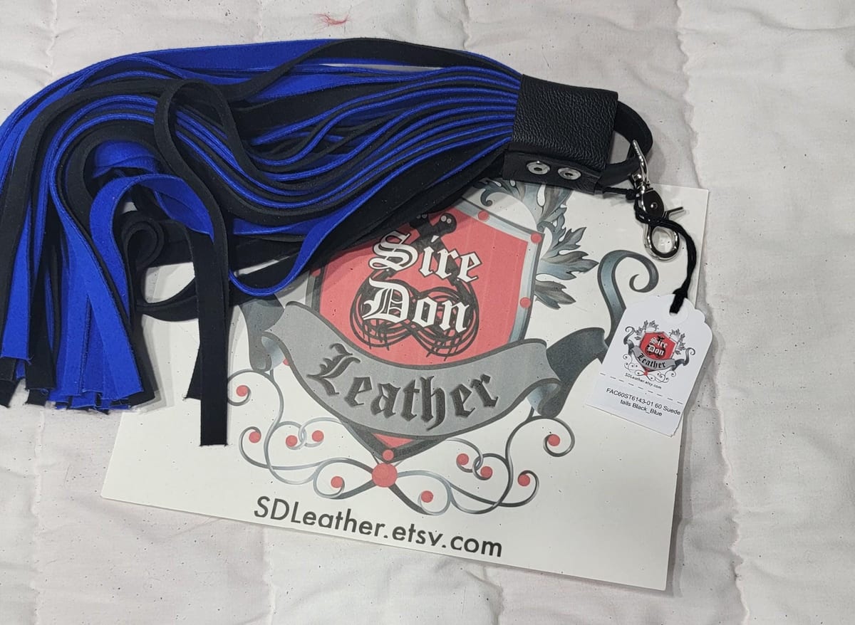 60 Suede tails Black_Blue — photograph 1