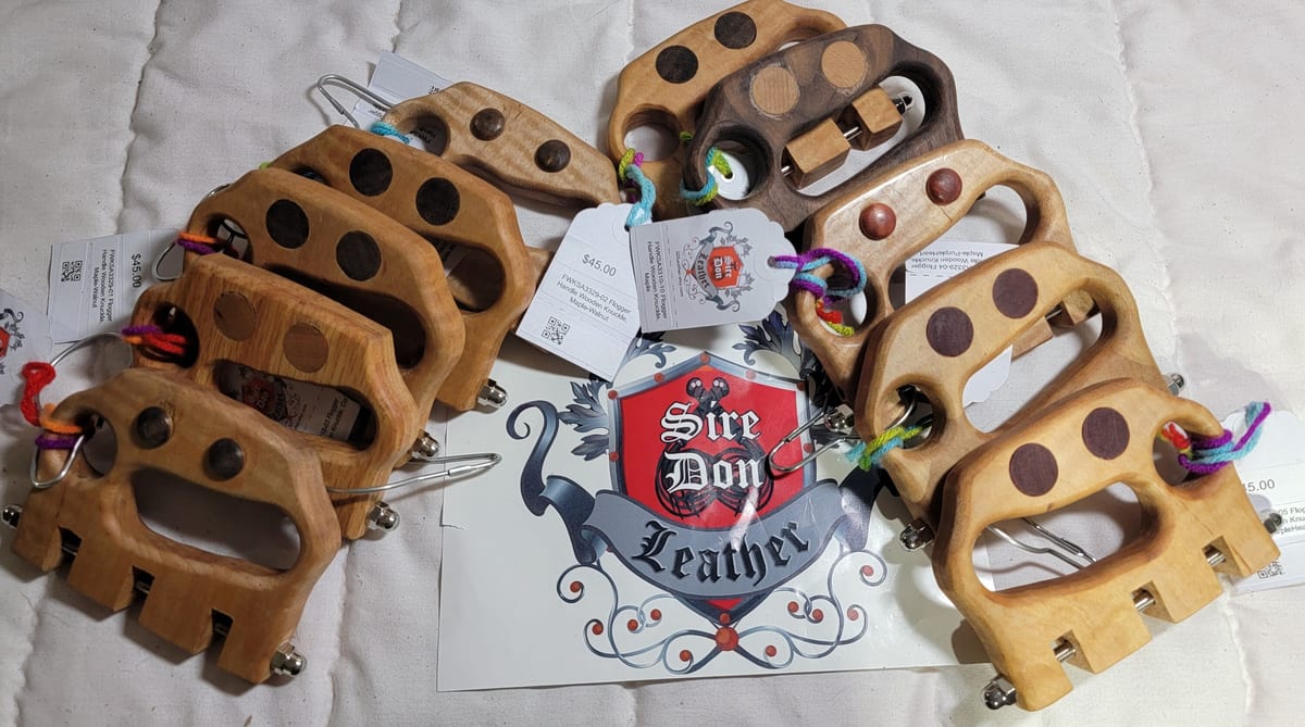 View 7 of 9: 84 Suede looped tails Black_ForestGreen — photograph 7