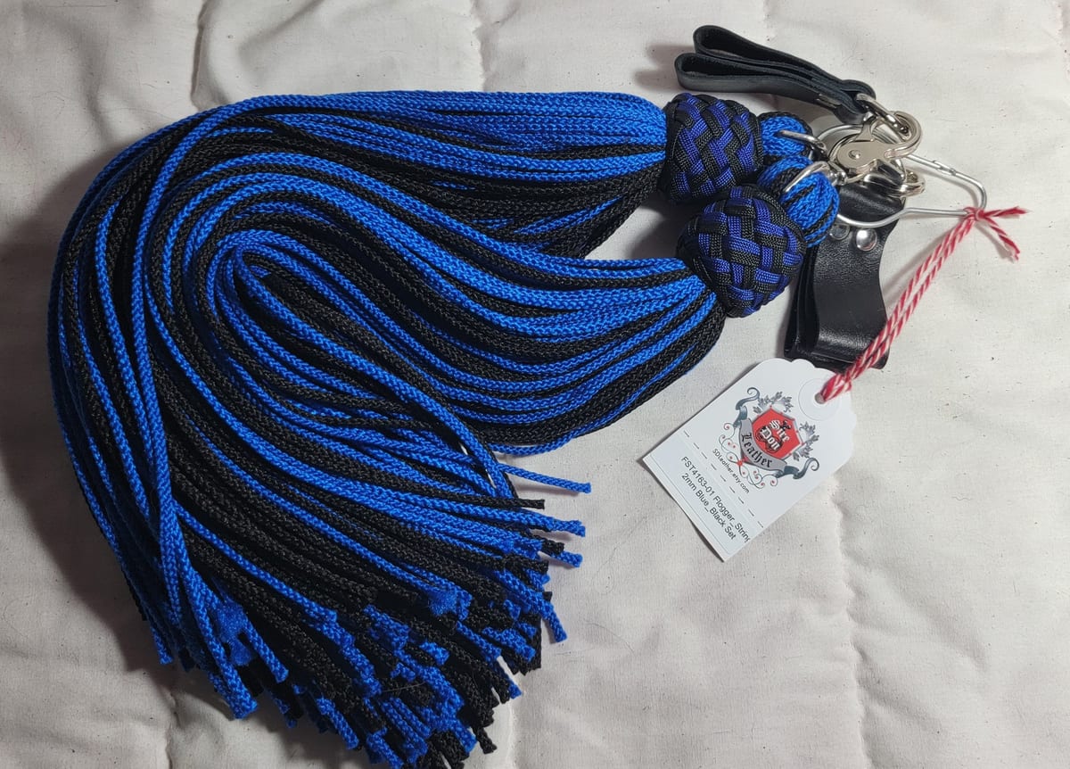 Flogger_String 2mm Blue_Black Set — photograph 1