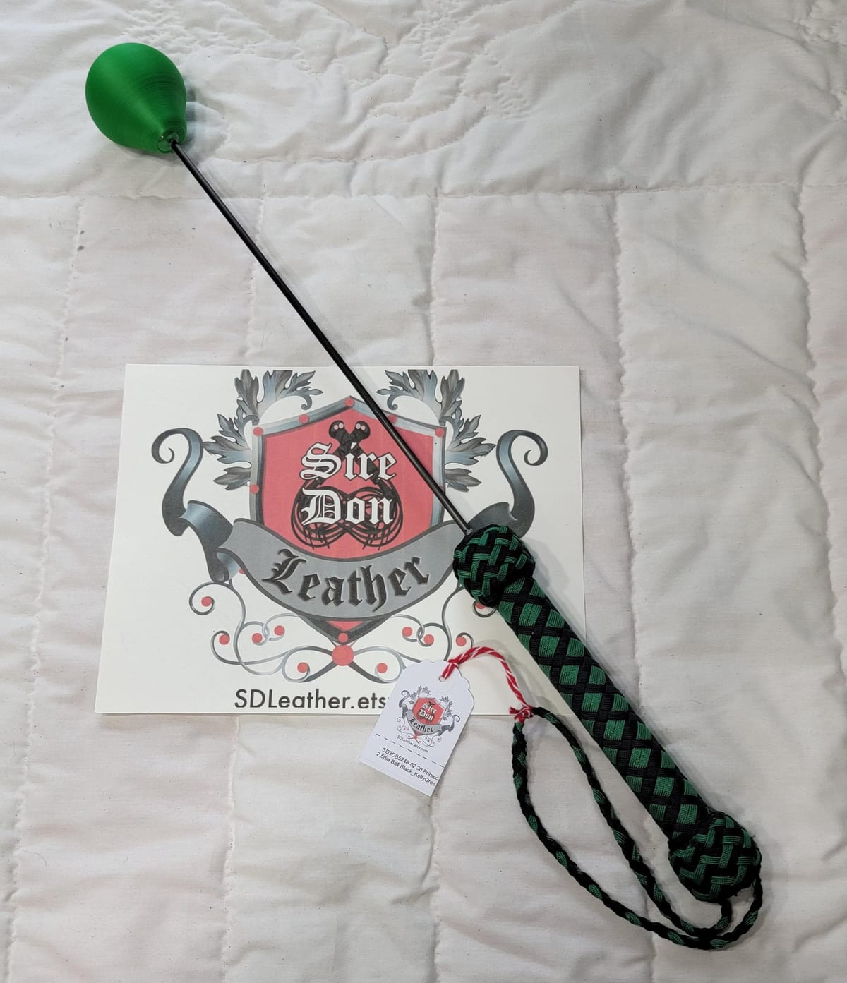 3d Printed 2.5dia Ball Black_KellyGreen---Mature Content — photograph 1